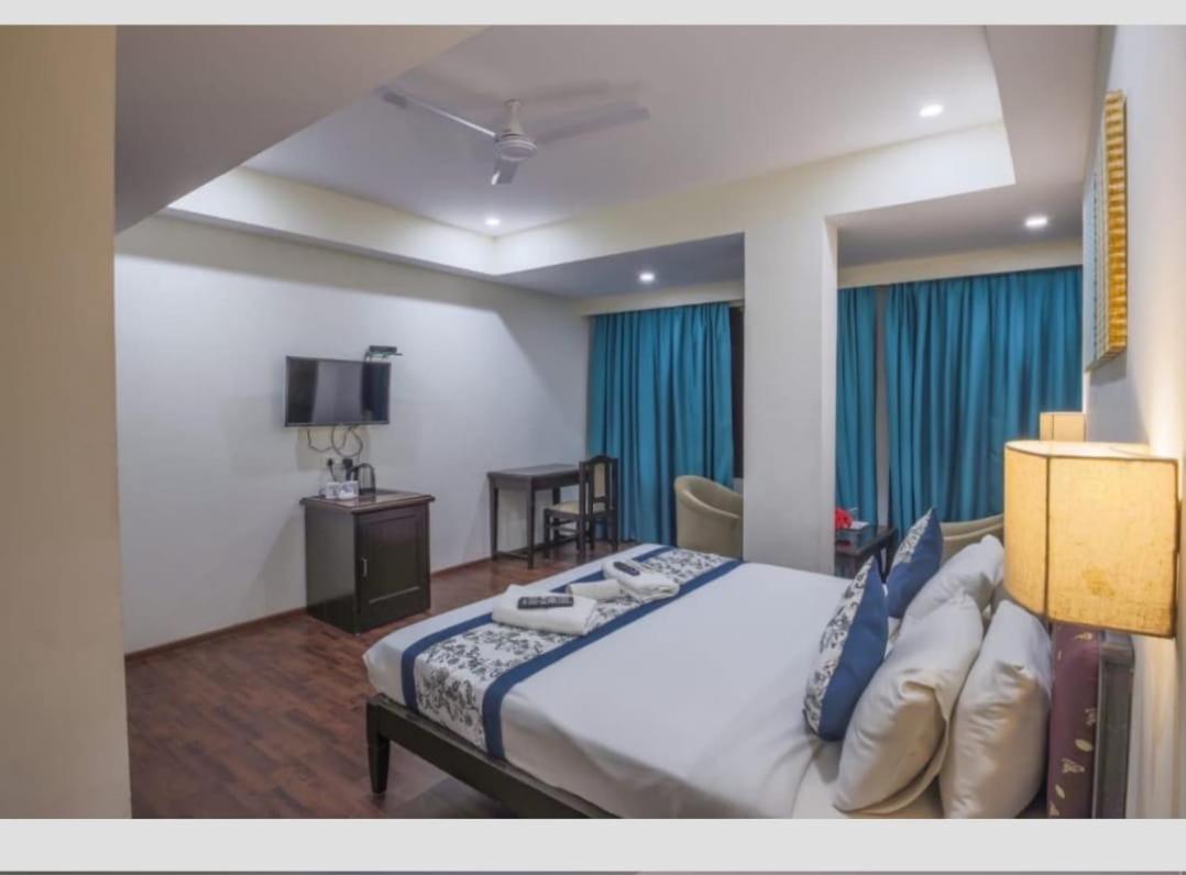Jyoti Plaza Hotel 马尔冈 外观 照片